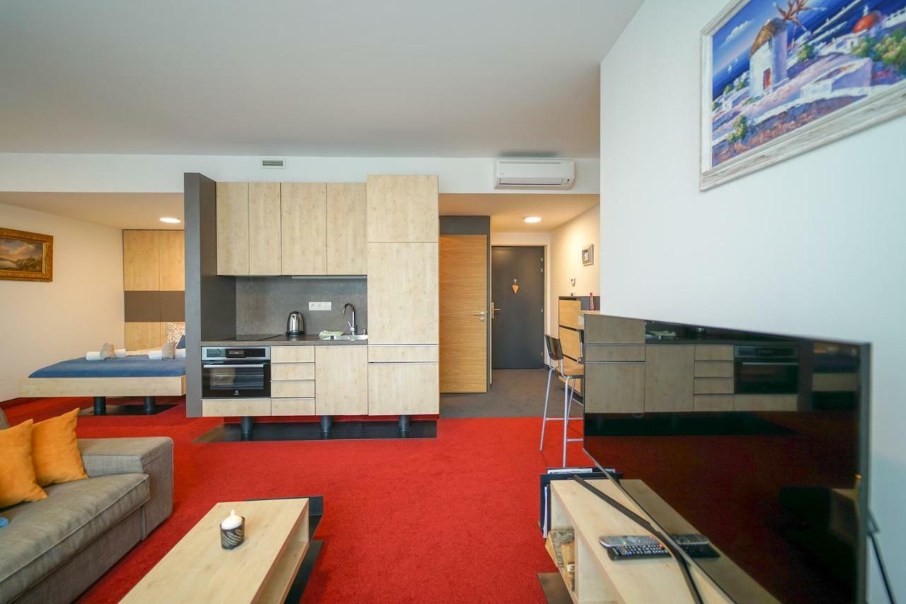 Zora Exclusive Apartment Bratislava Extérieur photo