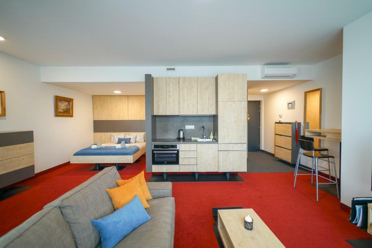Zora Exclusive Apartment Bratislava Extérieur photo